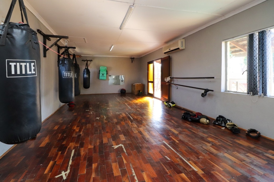 4 Bedroom Property for Sale in La Hoff North West